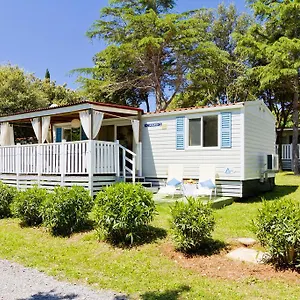 Quality Mobile Homes In Kazela 4*, Medulin Kroatië