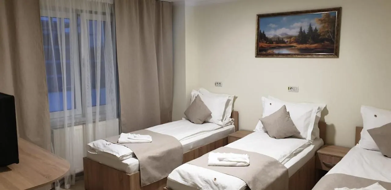 Hotel Top Central بوخارست 2*,