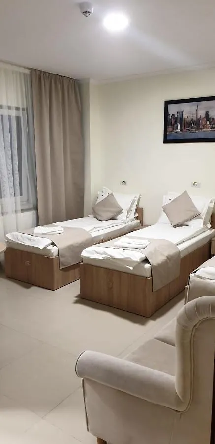 Hotel Top Central بوخارست 2*,