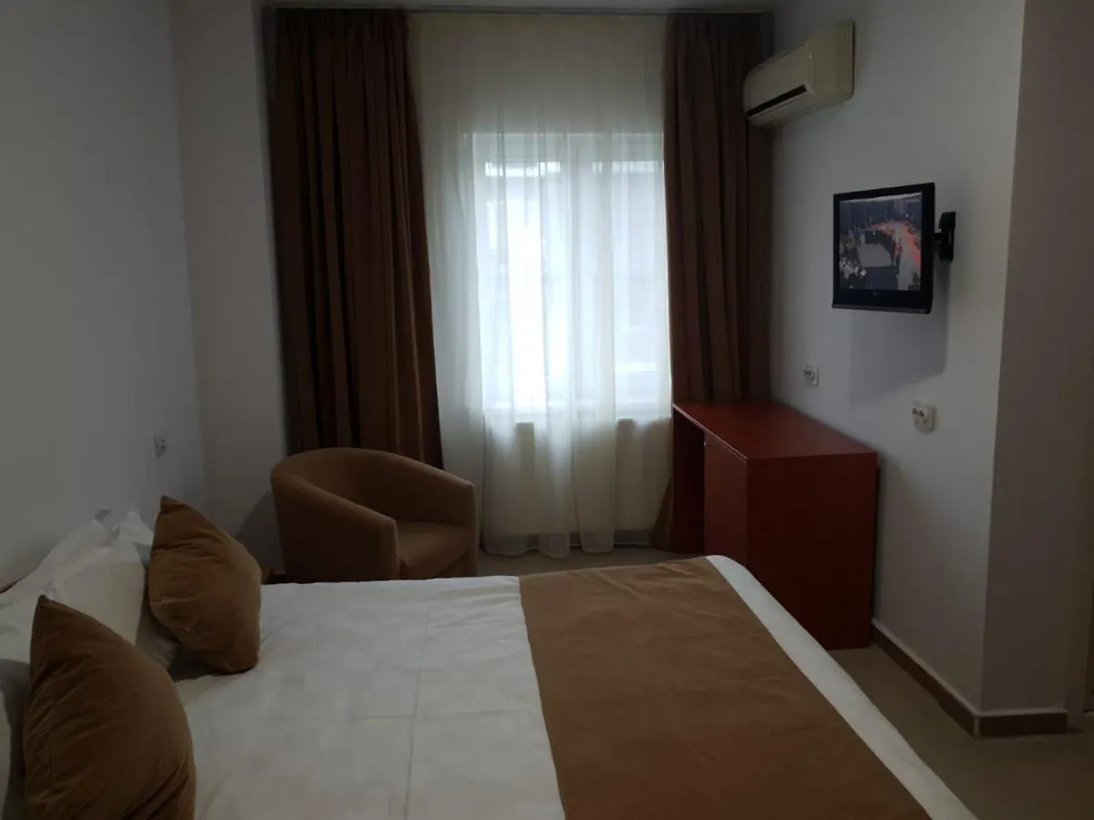 Hotel Top Central بوخارست