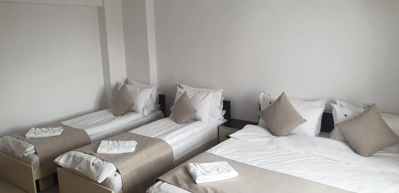 Hotel Top Central بوخارست